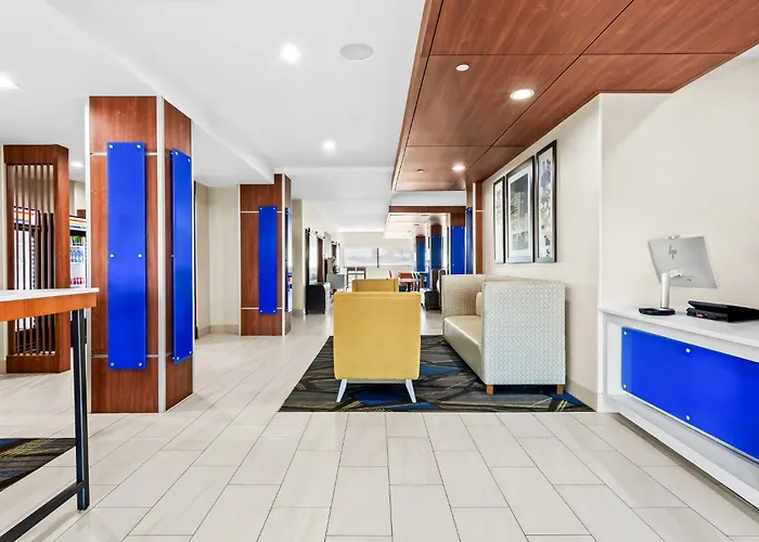 Holiday Inn Express And Suites Hotel - Pauls Valley By Ihg