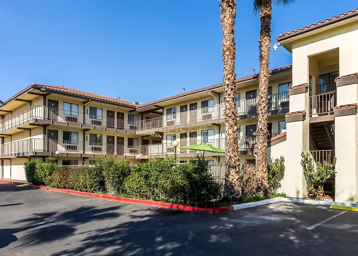 Hillstone Inn Tulare, An Ascend Collection Hotel