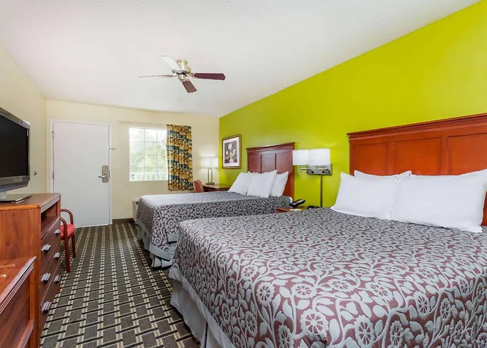 Days Inn By Wyndham Trenton