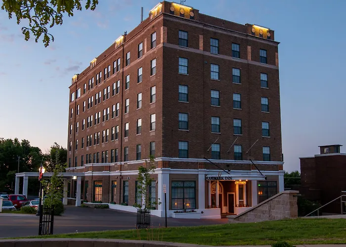 Landmark Inn