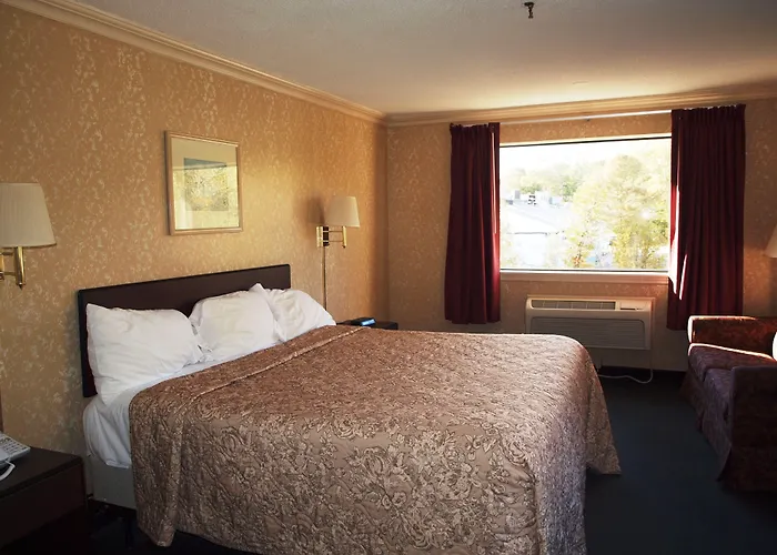 Hilltop Express Inn