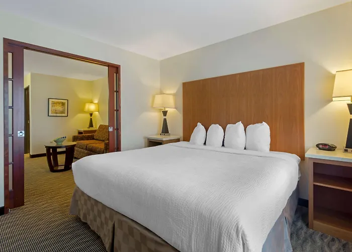 Best Western Plus Park Place Inn & Suites