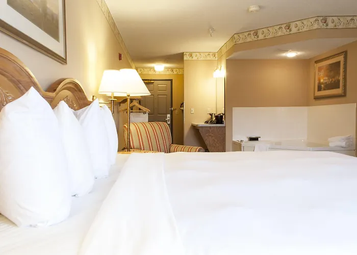Country Inn & Suites By Radisson, Cedar Falls, Ia