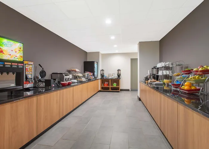 La Quinta Inn & Suites By Wyndham Mooresville