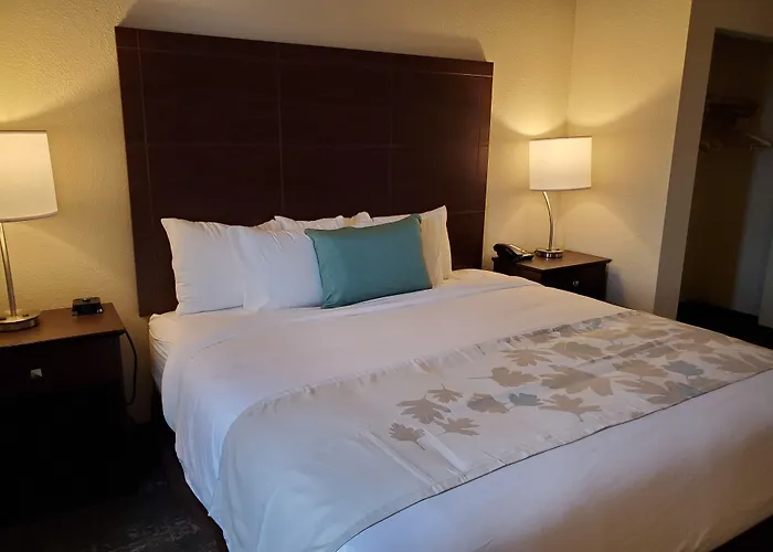 Cobblestone Suites - Oshkosh