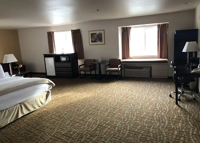 Days Inn & Suites By Wyndham Spokane Airport Airway Heights