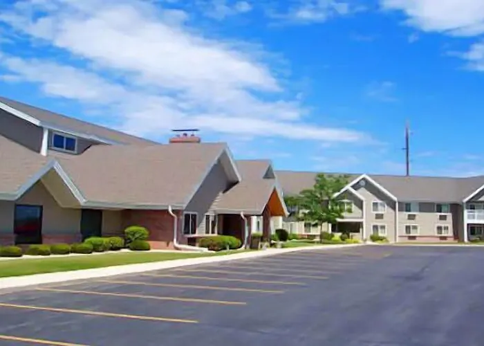 Americinn By Wyndham Manitowoc