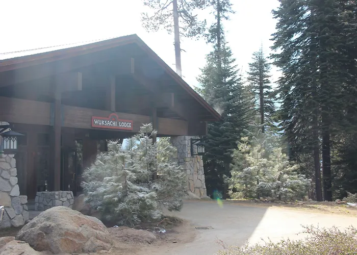 Wuksachi Lodge