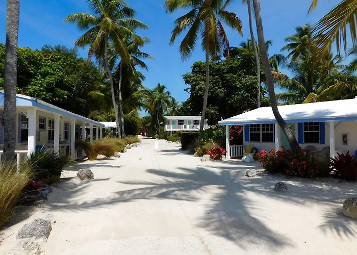 Pines & Palms Resort