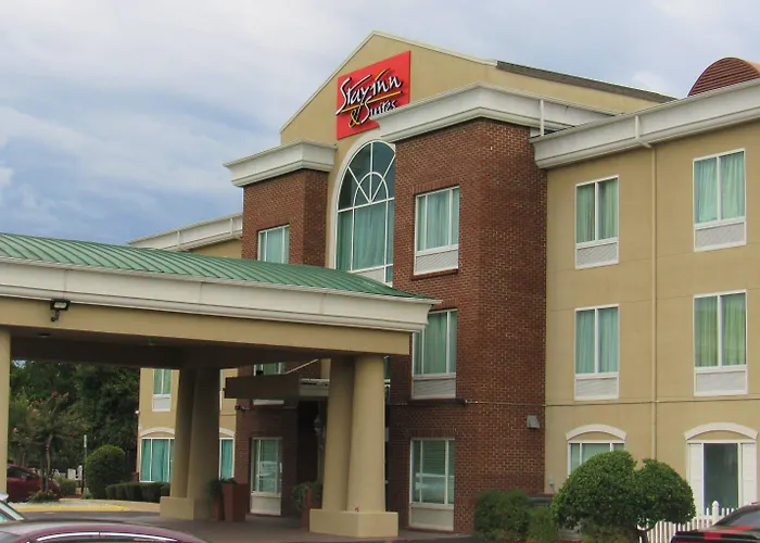 Baymont By Wyndham Montgomery South