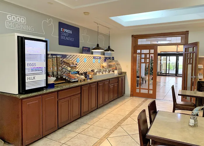 Holiday Inn Express Hotel And Suites Alice By Ihg