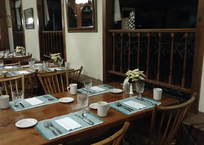 Summit Lodge