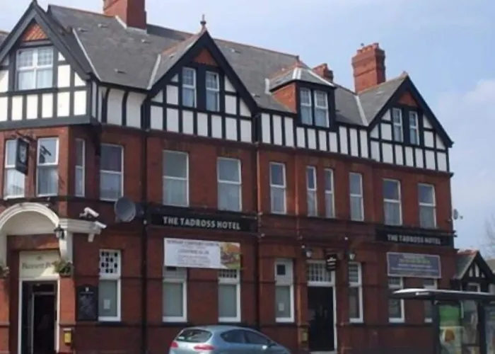 Tadross Hotel