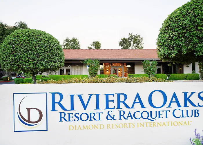 Riviera Oaks Resort By Coolvacay