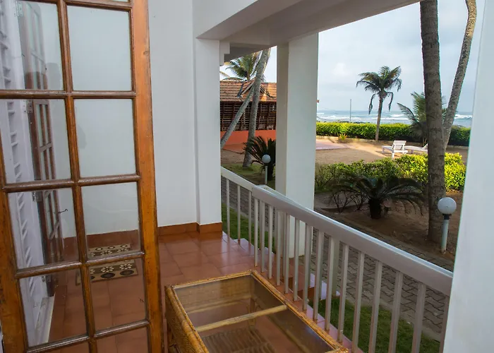 Beach And Lake Ayurvedic Resort, Kovalam