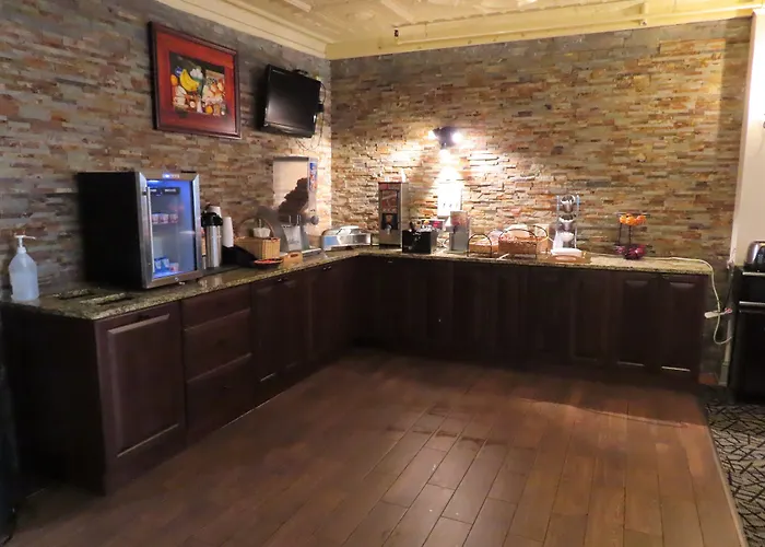 St Charles Hotel Downtown Hudson