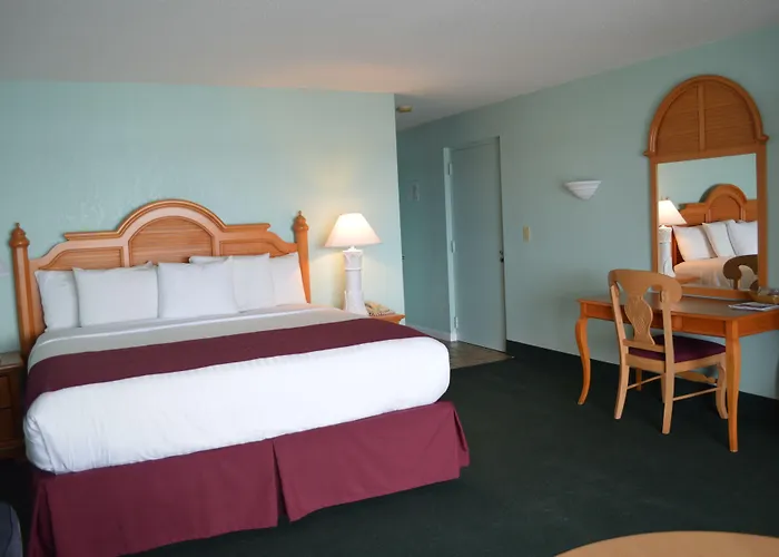 Dockside Inn & Resort