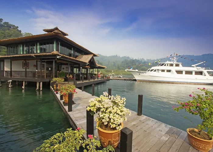 Gayana Marine Resort
