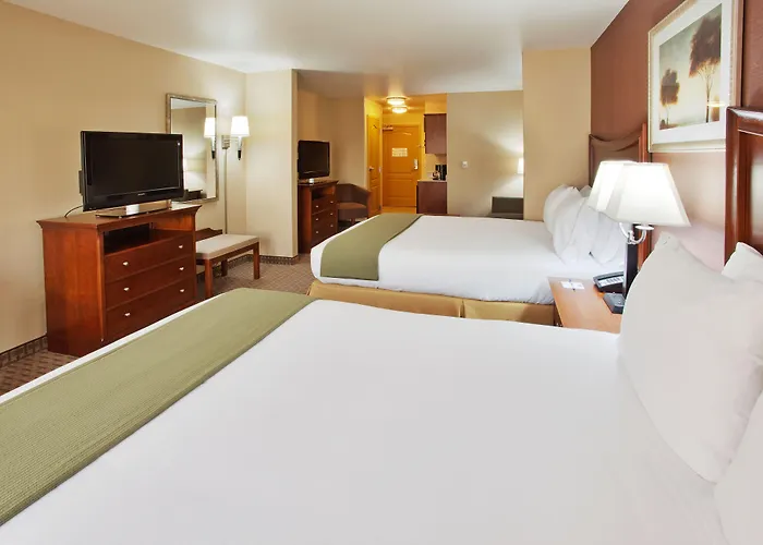 Holiday Inn Express Hotel & Suites Willows By Ihg
