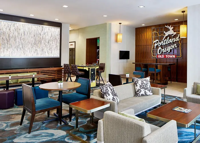 Courtyard By Marriott Portland City Center
