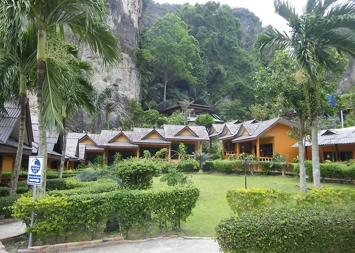Diamond Cave Resort