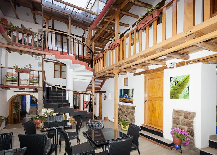 Casona Les Pleiades Bed & Breakfast Cusco
