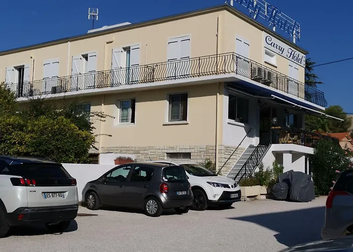 Le Carry Hotel