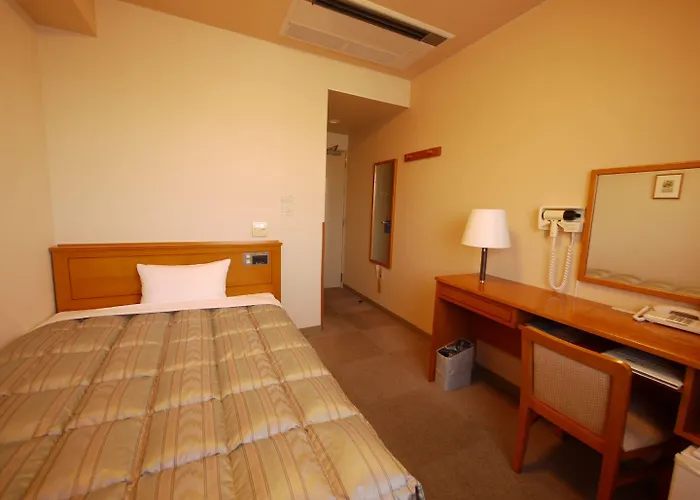 Hotel Route-Inn Yonezawa Ekihigashi