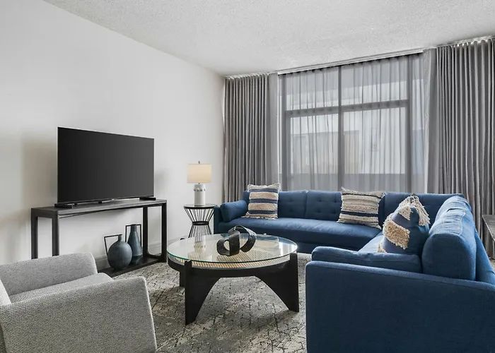 Sheraton Charlotte Hotel