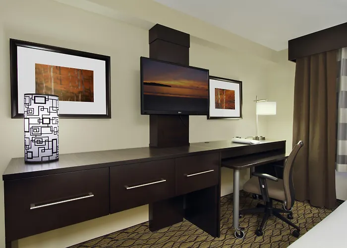 Holiday Inn Express - Colorado Springs - First & Main By Ihg