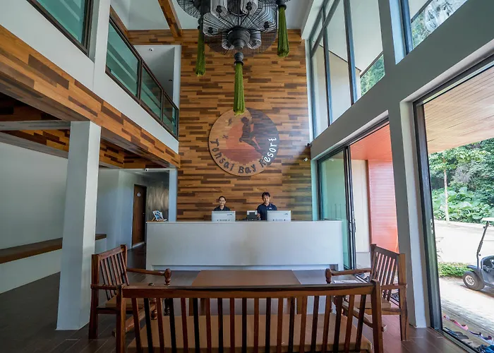 Tonsai Bay Resort