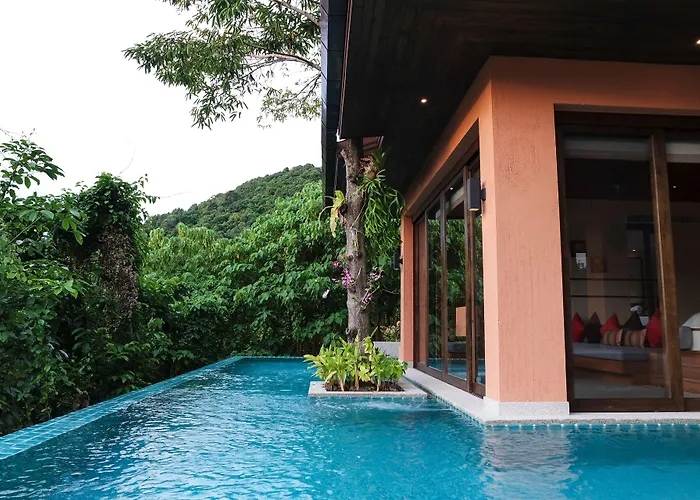 Korsiri Pool Villas