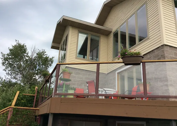 Pictured Rocks Bed And Breakfast