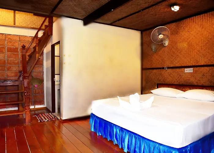Haad Khuad Resort