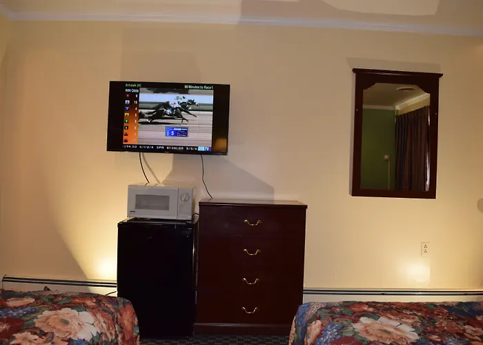 Top Hill Motel Saratoga Springs