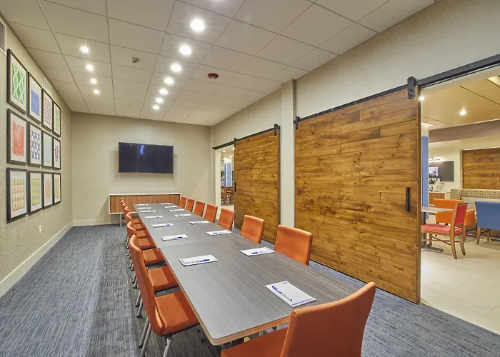Holiday Inn Express & Suites - Hermiston Downtown By Ihg
