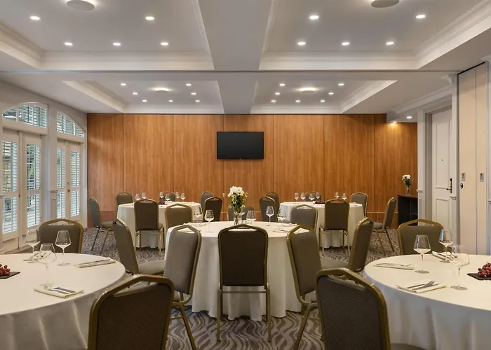 Hotel Vallea Bromont, Tapestry Collection By Hilton