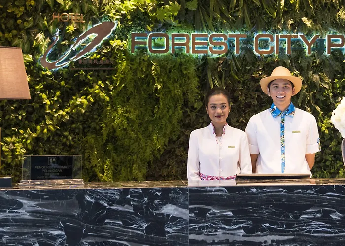 Forest City Marina Hotel