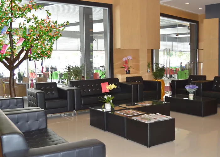 Paragon Lutong Hotel
