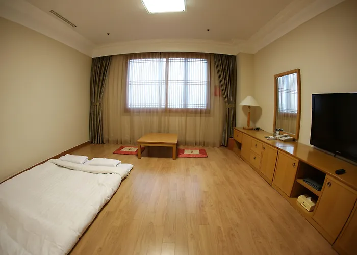 Shangria Beach Tourist Hotel