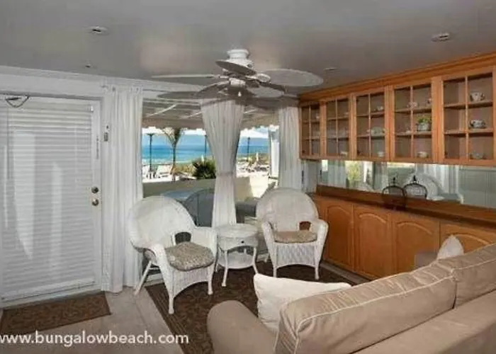 Bungalow Beach Resort