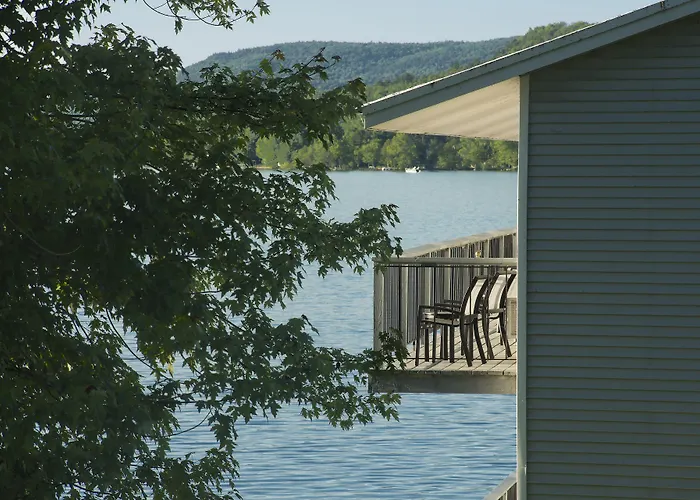 Lake Bomoseen Lodge