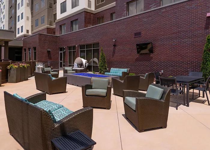 Courtyard By Marriott Charlotte Northlake