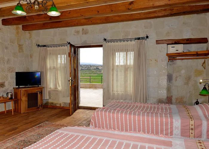 Seki Cave Hotel, Wake Up To Hot Air Balloons