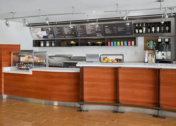 Courtyard By Marriott Kansas City Shawnee