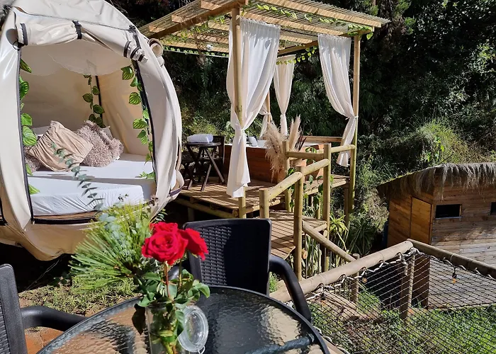 Levit Glamping - Hotel Frente Al Embalse Guatape Penol (Adults Only)