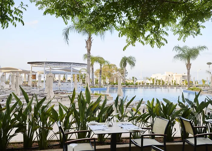Sunrise Oasis Hotel & Waterpark