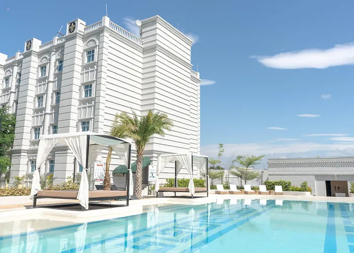 The Monarch Hotel
