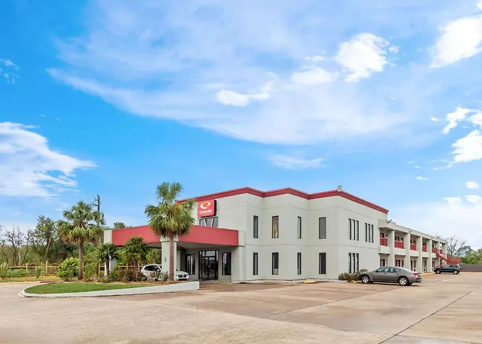 Econo Lodge Inn & Suites Channelview - Houston East