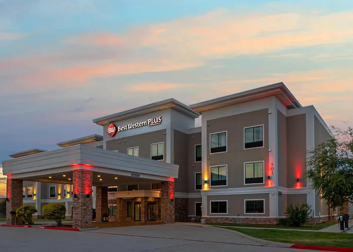 Best Western Plus Bay City Inn & Suites